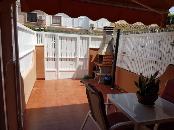 Spacious house 650 m away from the beach for 6 ppl. at Los Alcázares