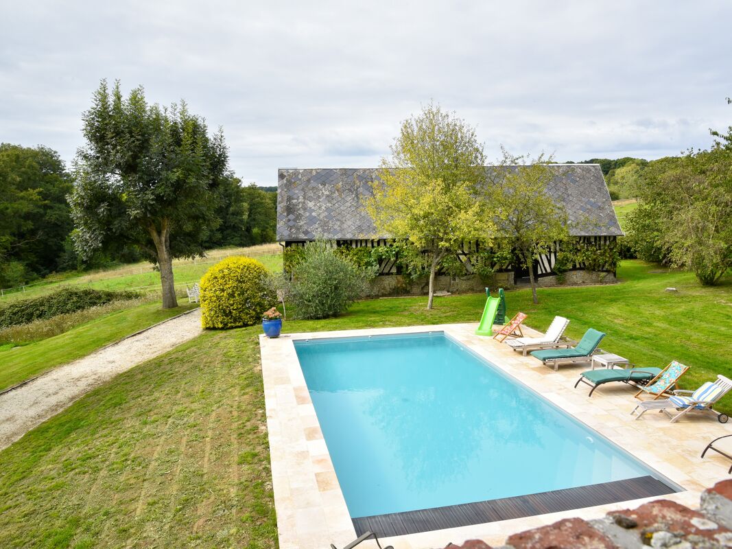 Vista sulla piscina Villa Gonneville-sur-Mer