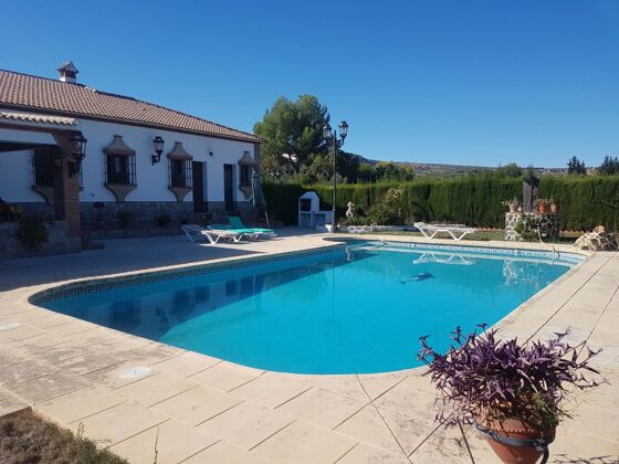 Maison pour 8 pers. avec piscine, jardin et terrasse à Arriate