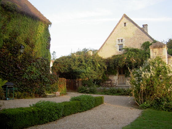 Amazing house for 12 ppl. with garden and terrace at Coudray-au-Perche