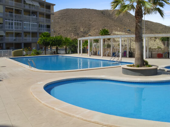 Nice appartement 2 km away from the beach for 4 ppl. with shared pool