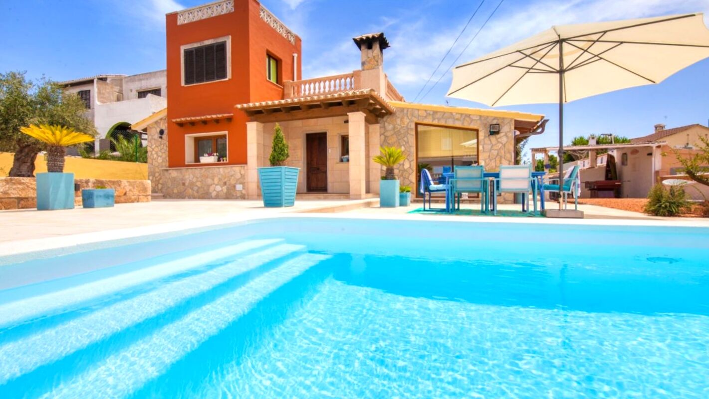 Swimming pool view Villa Badia Gran