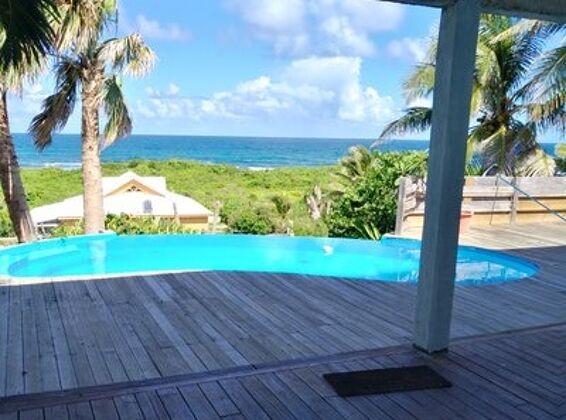 ¡A 50 m de la playa! Villa para 8 pers. con piscina y jardín en Moule