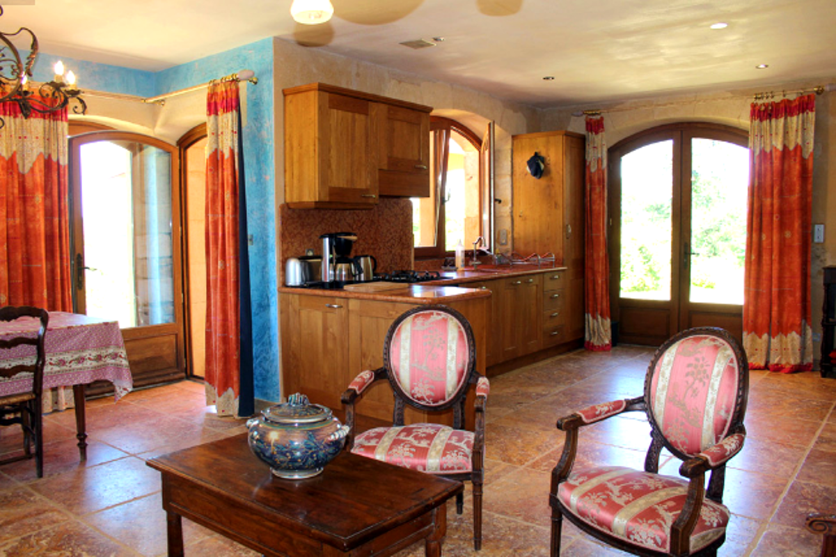 Dining room House Saint-Cybranet