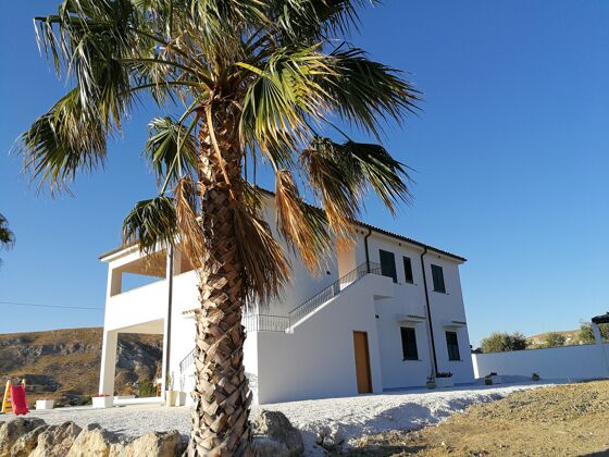 Amazing appartement 2 km away from the beach for 4 ppl. at Montallegro