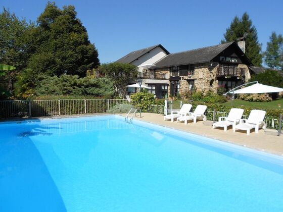 Villa pour 16 pers. avec piscine et terrasse à Haut-de-Bosdarros