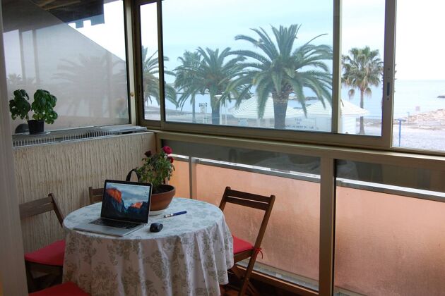 Beautiful appartement 2 km away from the beach for 4 ppl. with terrace
