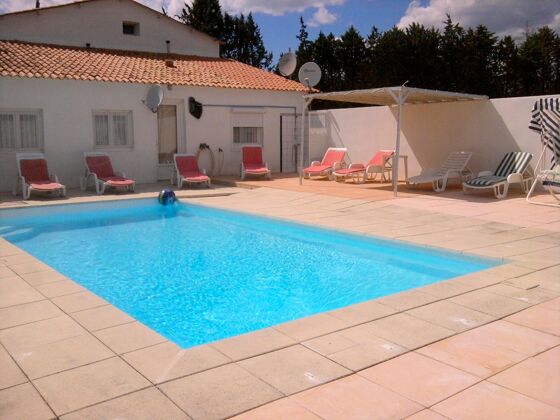 Villa per 8 pers. con piscina, giardino e terrazza a Meynes