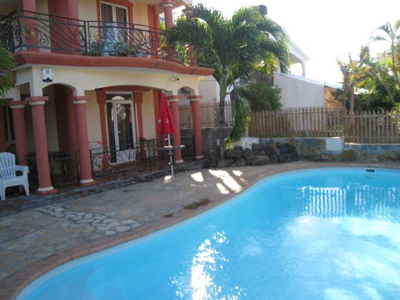 Villa 500 m away from the beach for 6 ppl. with swimming-pool