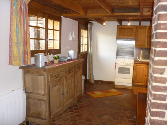 House 4 km away from the beach for 5 ppl. at Touffreville-sur-Eu