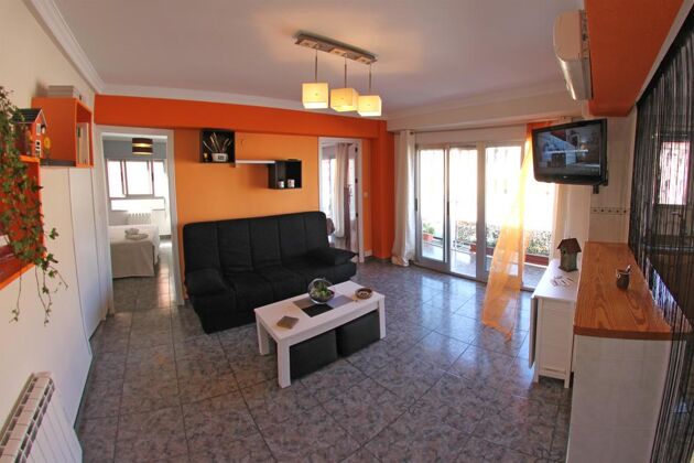 Beautiful appartement for 6 ppl. with balcony at Villena