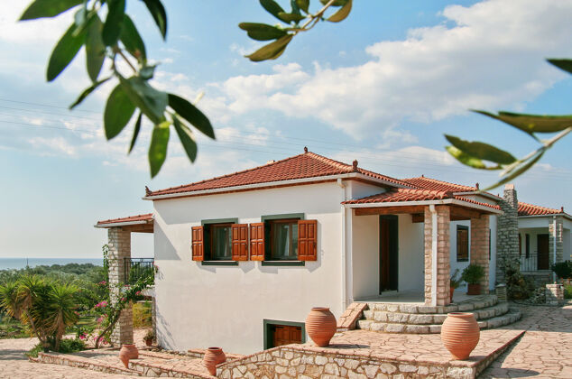 Appartement à 2 km de la plage pour 7 pers. avec jardin à Agios Ilias