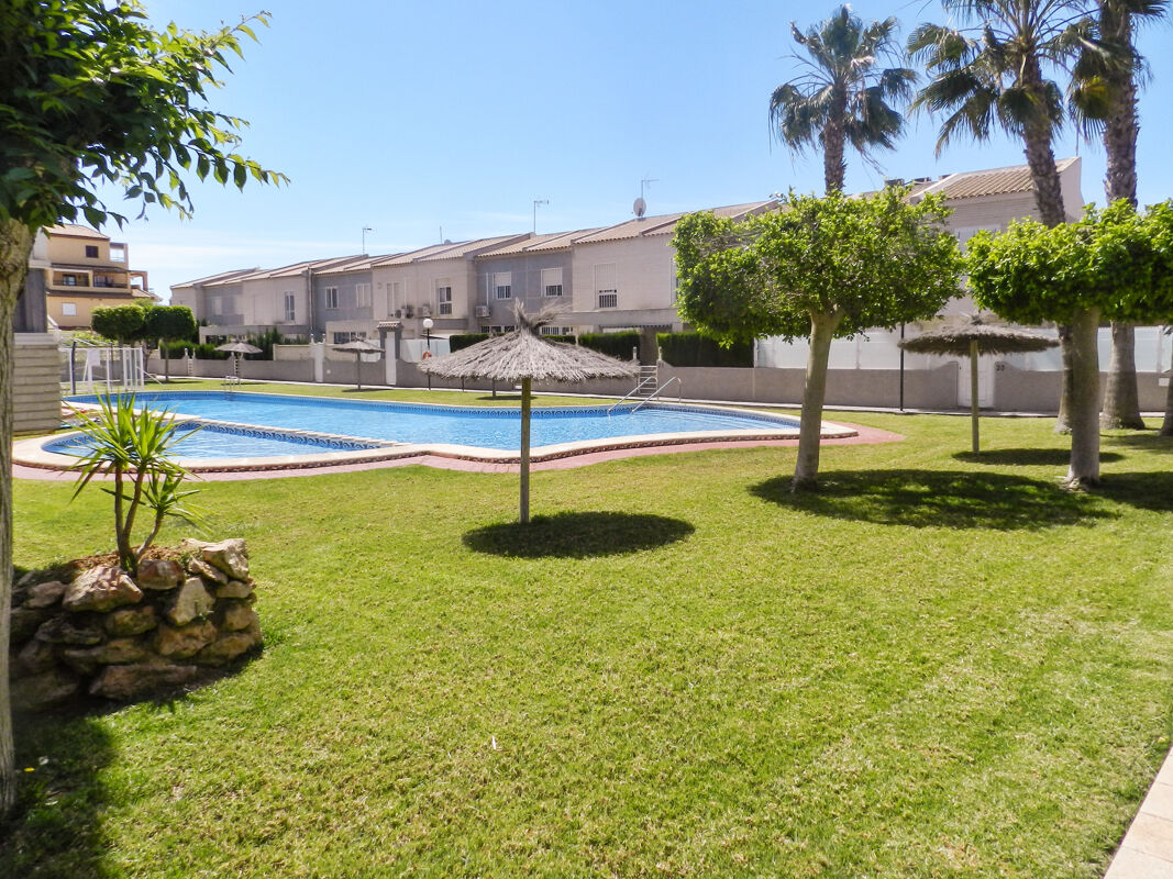 Swimming pool view House Torrevieja