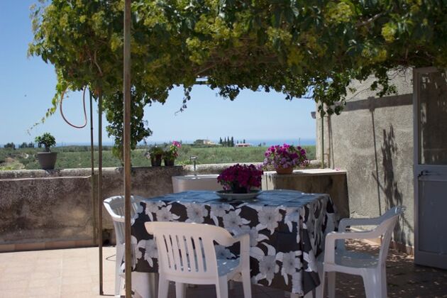 Appartement 5 km away from the beach for 4 ppl. with garden at Sciacca