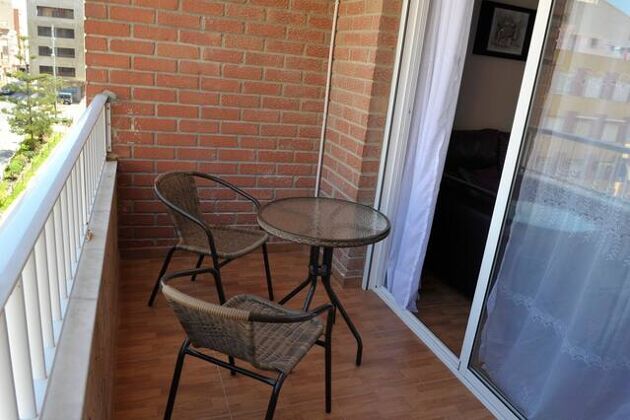 Bello appartamento per 4 pers. con balcone a Torrevieja