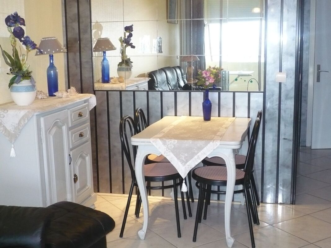 Dining room Apartment Agde