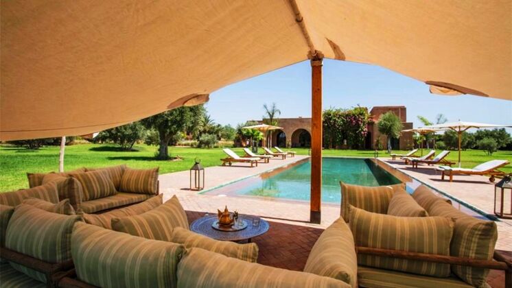 Grande villa para 13 pers. con piscina, terraza y balcón en Marrakech