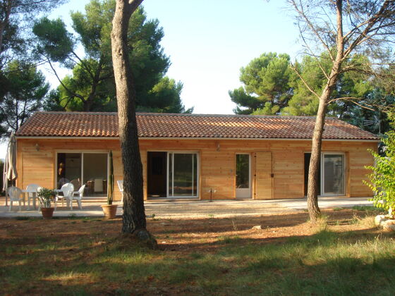 House for 4 ppl. with swimming-pool, spa and garden at Aix-en-Provence