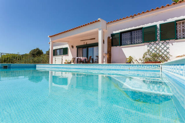 Villa 9 km vom Strand entfernt für 6 Pers. mit Schwimmbad in Loulé