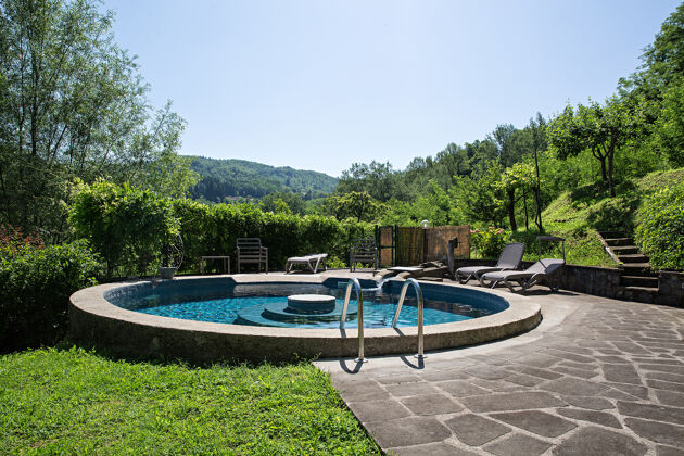 Casa para 7 pers. con piscina y jardín en Castelnuovo di Garfagnana
