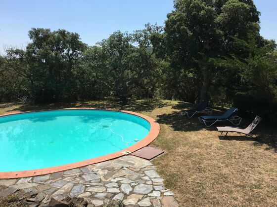 Meravigliosa casa per 2 pers. con piscina e terrazza a Montauriol