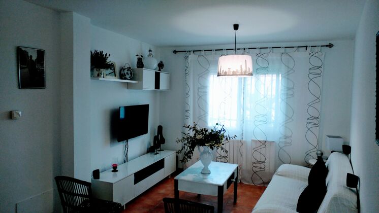 Spacious house for 6 ppl. with garden and balcony at Almagro