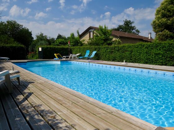 Wohnung für 8 Pers. mit Zugang zum Pool und Terrasse in Blaignac