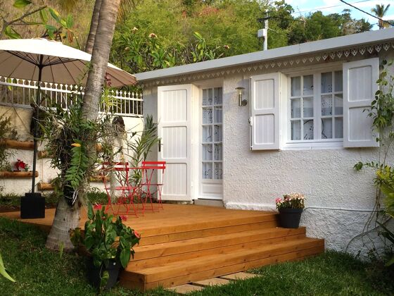 Amazing studio 900 m away from the beach for 2 ppl. at Boucan Canot