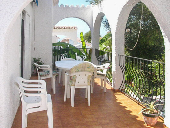 Villa 1 km away from the beach for 4 ppl. with swimming-pool at Nerja