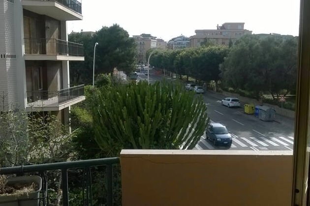 Appartamento a 5 km dalla spiaggia per 4 pers. con balcone a Cagliari