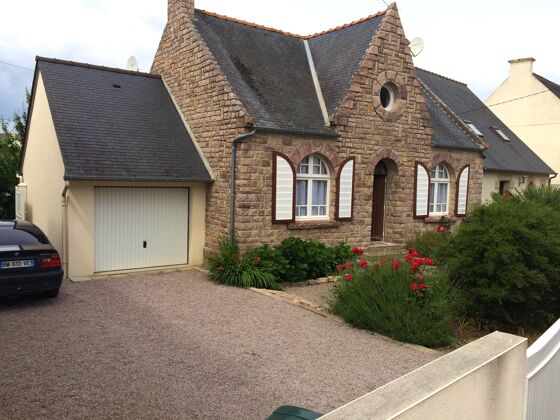 Casa a 500 m de la playa para 9 pers. con jardín y terraza en Erquy
