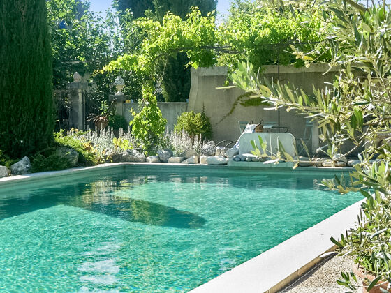 Superbe maison pour 4 pers. avec piscine partagée et terrasse à Oppède