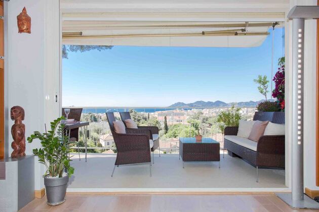 Apartamento a 2 km de la playa para 4 pers. con terraza en Cannes