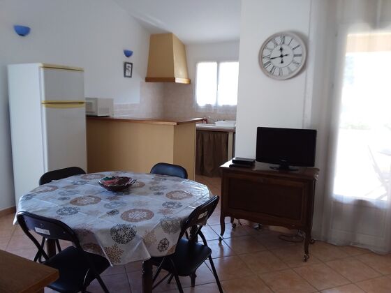 House 4 km away from the beach for 4 ppl. with garden at Porto-Vecchio