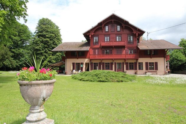 Spacious house for 7 ppl. with terrace at Mitzach