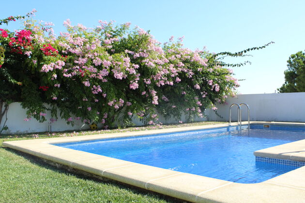 Big villa 1 km away from the beach for 11 ppl. with swimming-pool