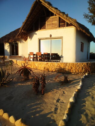 10 m vom Strand entfernt! Haus für 6 Pers. mit Terrasse in Anakao