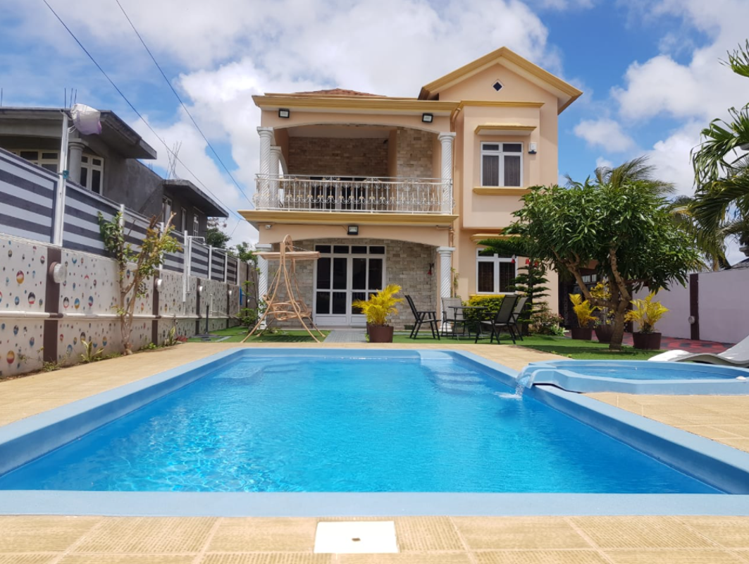 Front view Villa Grand Baie