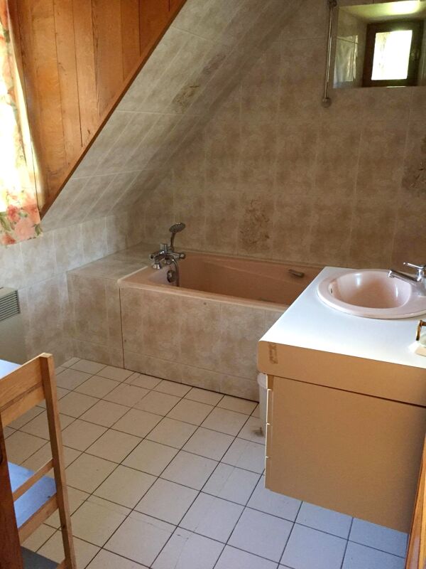 Bathroom House Lanobre