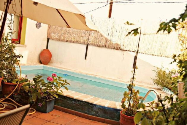 Apartamento para 7 pers. con piscina compartida y terraza en Arbúcies