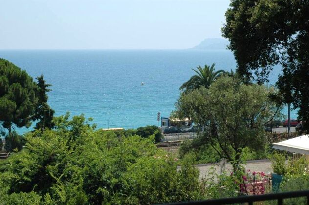 A 250 m dalla spiaggia! Appartamento per 6 pers. con giardino a Cannes