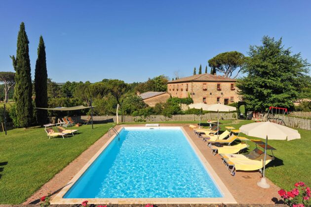 Villa für 19 Pers. mit Schwimmbad und Garten in Monteroni d'Arbia