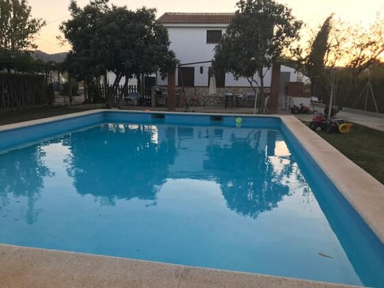 Grande villa pour 10 pers. avec piscine à Archidona