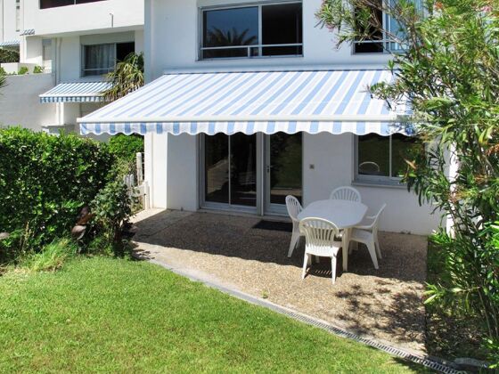150 m away from the beach! Nice appartement for 6 ppl. at Biarritz