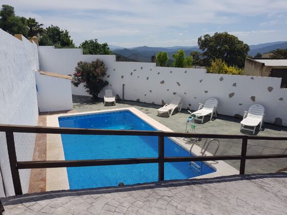 Chalet pour 8 pers. avec piscine, jardin, terrasse et balcon à Algar