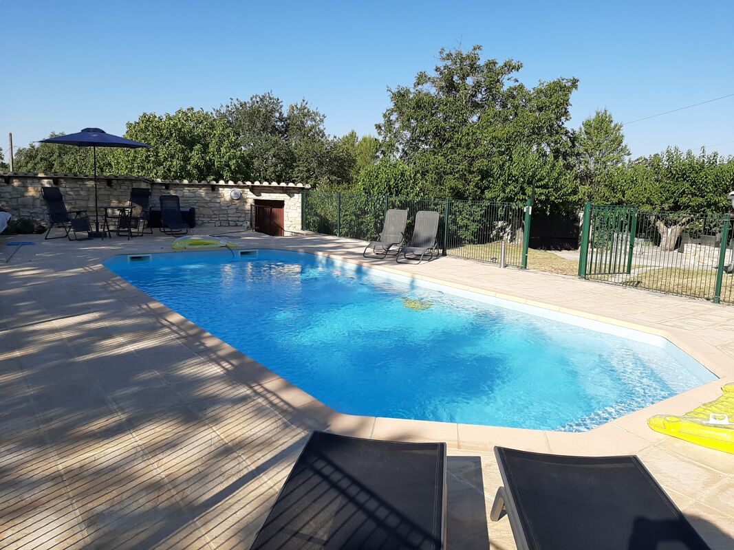 Vista sulla piscina Villa Méjannes-lès-Alès