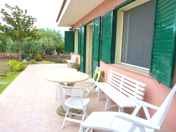 Appartamento a 3 km dalla spiaggia per 4 pers. con terrazza a Taormina