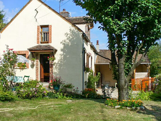 Casa per 7 pers. con giardino e terrazza a Villeuneuve sur Yonne