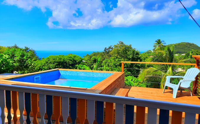 Casa para 3 pers. con piscina, vistas al mar y jardín en Deshaies