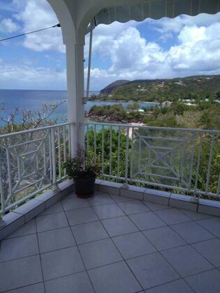 200 m away from the beach! House for 6 ppl. with sea view at Deshaies